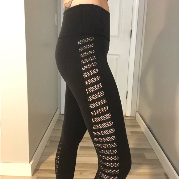 Lululemon Reveal, worm twice, black size, 4. - Picture 3 of 7